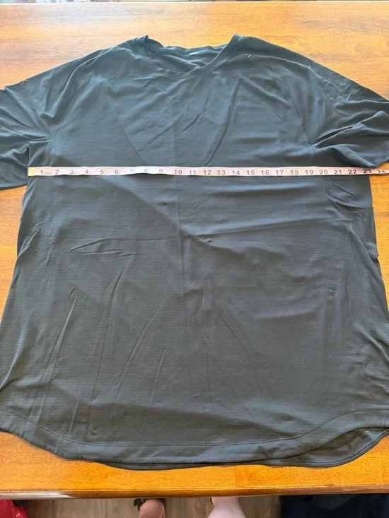 Lululemon Men's Black Crewneck Short Sleeve Shirt -XXL - Picture 2 of 7